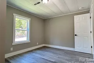 116 Washington St, York, SC 29745 - Photo 7