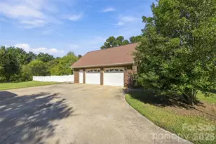 107 Camelot Ct, Kings Mountain, NC 28086 - Photo 33