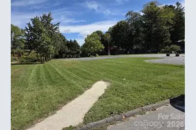 111 S Richardson Boulevard, Black Mountain, NC 28711 - Photo 5