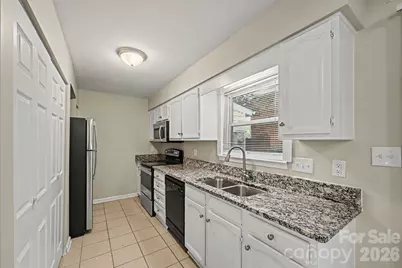 11059 Hunter Trail Lane, Charlotte, NC 28226 - Photo 5