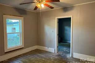 1313 E Maiden Rd, Maiden, NC 28650 - Photo 19