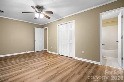 2433 1st Street NW #22, Hickory, NC 28601 - Photo 13