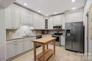 2432 Selwyn Ave, Charlotte, NC 28209 - Photo 13