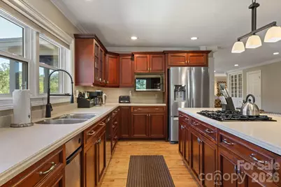 422 Crooked Creek Road, Hendersonville, NC 28739 - Photo 13