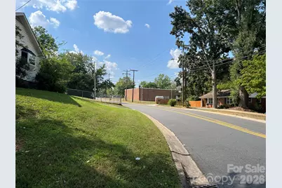 8100 Carrolwood Drive, Charlotte, NC 28217 - Photo 3