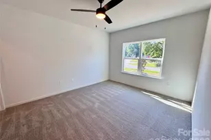 1106 Montcalm St, Charlotte, NC 28208 - Photo 7