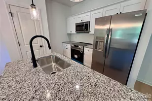 1106 Montcalm St, Charlotte, NC 28208 - Photo 5