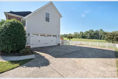 110 Fox Den Circle, Statesville, NC 28677 - Photo 17