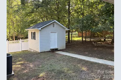 503 E Wilson Street, Wingate, NC 28174 - Photo 3