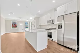 452 Dawn Cir, Charlotte, NC 28213 - Photo 11