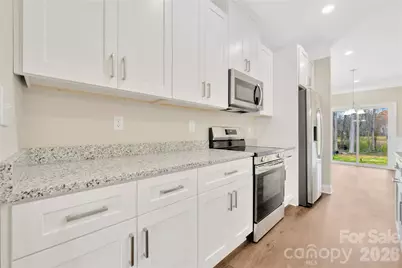 452 Dawn Circle, Charlotte, NC 28213 - Photo 7