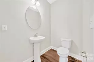 452 Dawn Cir, Charlotte, NC 28213 - Photo 15