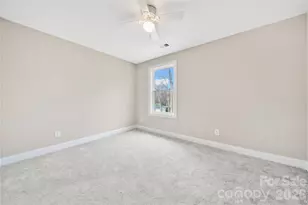 452 Dawn Cir, Charlotte, NC 28213 - Photo 17