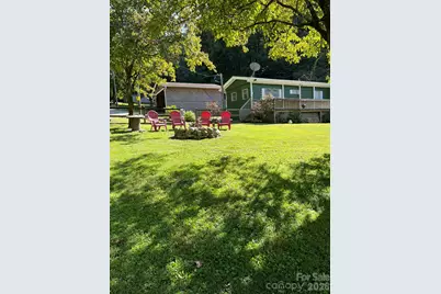 987 Angelwood Lane, Hendersonville, NC 28792 - Photo 1