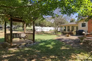 82 Henderson St, Badin, NC 28009 - Photo 7