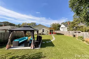 1501 Effingham Rd, Charlotte, NC 28208 - Photo 29