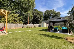 1501 Effingham Rd, Charlotte, NC 28208 - Photo 25