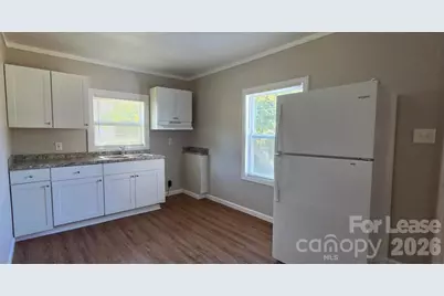 916 Mountain Crest Drive, Kings Mountain, NC 28086 - Photo 3
