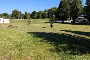 3610 Cameo Ln, Lenoir, NC 28645 - Photo 3