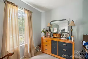 1300 Sugar Hollow Dr, Charlotte, NC 28214 - Photo 15
