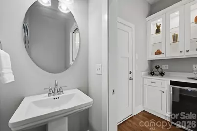 1303 Cortland Road E, Charlotte, NC 28209 - Photo 7