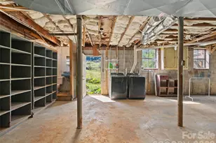 654 Ratcliff Cove Rd, Waynesville, NC 28786 - Photo 39