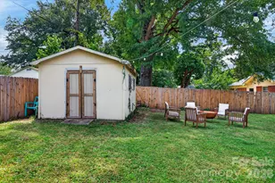 3857 Whitehall Dr, Charlotte, NC 28208 - Photo 13