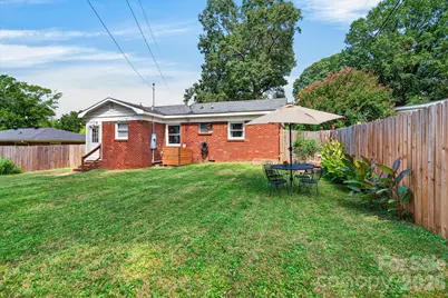 3857 Whitehall Drive, Charlotte, NC 28208 - Photo 11