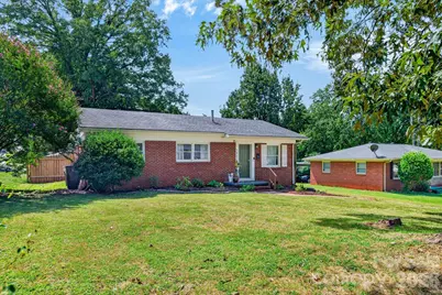 3857 Whitehall Drive, Charlotte, NC 28208 - Photo 9
