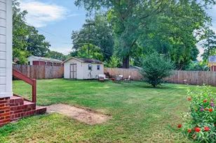 3857 Whitehall Dr, Charlotte, NC 28208 - Photo 5