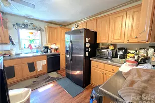 121 Hidden Meadow Dr, Candler, NC 28715 - Photo 7