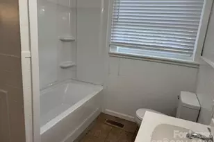 30 20th Ave NW, Hickory, NC 28601 - Photo 9