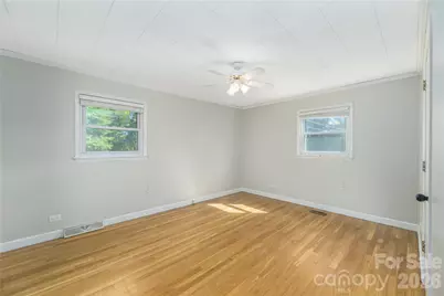 550 Enka Lake Road, Candler, NC 28715 - Photo 19