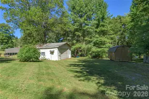 550 Enka Lake Rd, Candler, NC 28715 - Photo 25