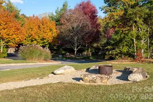 33 Westside Vlg Rd, Fairview, NC 28730 - Photo 17