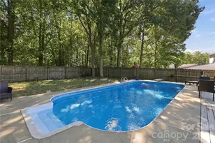 603 Winter Wood Dr, Matthews, NC 28105 - Photo 3