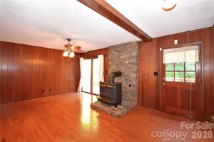586 Justice Ridge Rd, Candler, NC 28715 - Photo 9