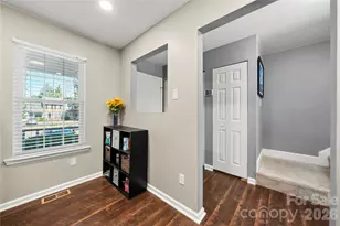 8251 Circle Tree Ln, Charlotte, NC 28277 - Photo 3