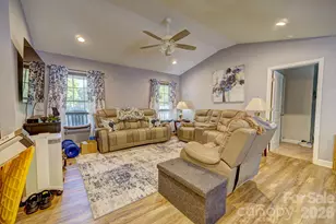 301 Delview Dr, Cherryville, NC 28021 - Photo 5