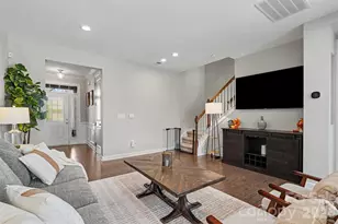5624 Garrow Glen Rd, Charlotte, NC 28278 - Photo 5