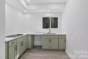 1561 Westdale Dr, Charlotte, NC 28208 - Photo 29