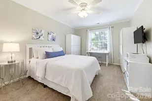 5901 Quail Hollow Rd, Charlotte, NC 28210 - Photo 17