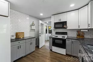 227 Cedar Hill Rd, Asheville, NC 28806 - Photo 17