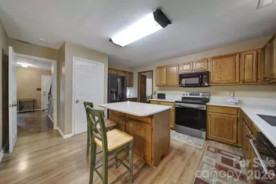 6134 Hickory Forest Drive, Charlotte, NC 28277 - Photo 9