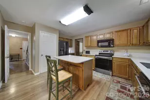6134 Hickory Forest Dr, Charlotte, NC 28277 - Photo 9