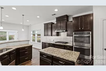 7235 Barefoot Forest Drive, Charlotte, NC 28269 - Photo 11