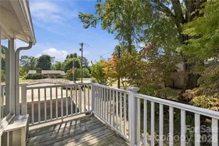 217 23rd St NW, Hickory, NC 28601 - Photo 15