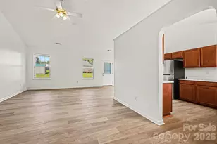 4415 Biesterfield Dr, Charlotte, NC 28216 - Photo 9