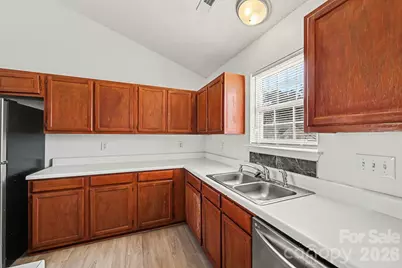 4415 Biesterfield Drive, Charlotte, NC 28216 - Photo 13