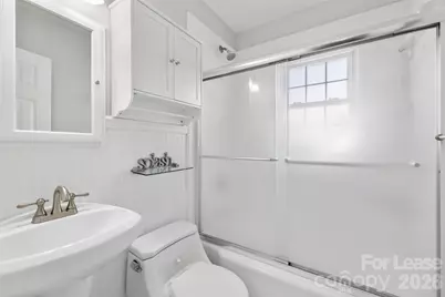 2932 Hanson Drive, Charlotte, NC 28207 - Photo 15